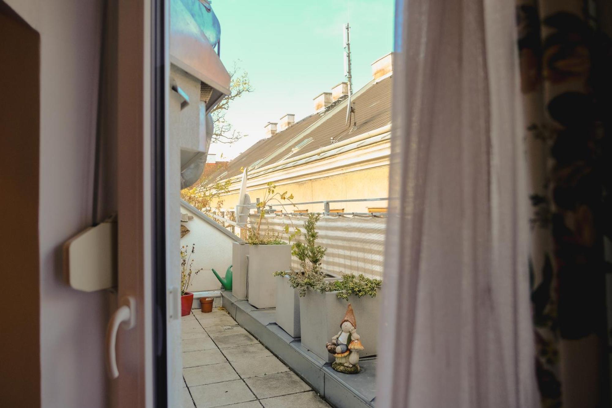 Terrace Apartment Near Volksoper And City Centre Vienna Exterior photo